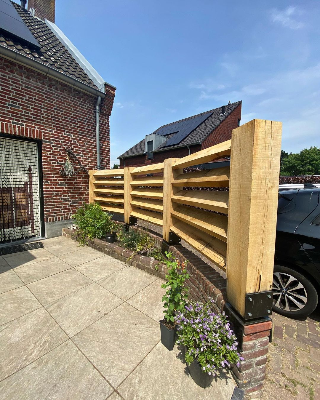 Lamellen hek werk van eikenhout 1